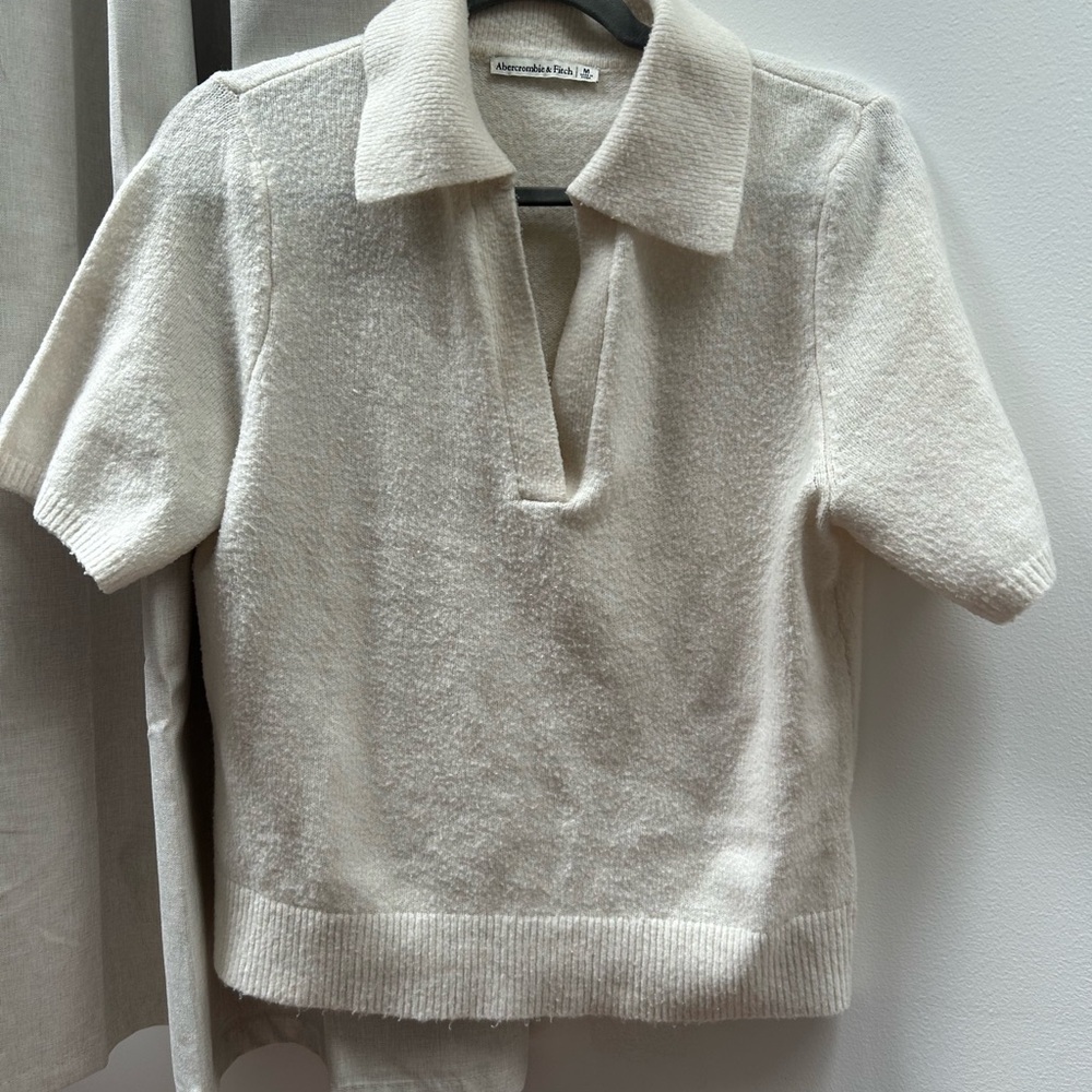 Abercrombie & Fitch Cream Knit Polo